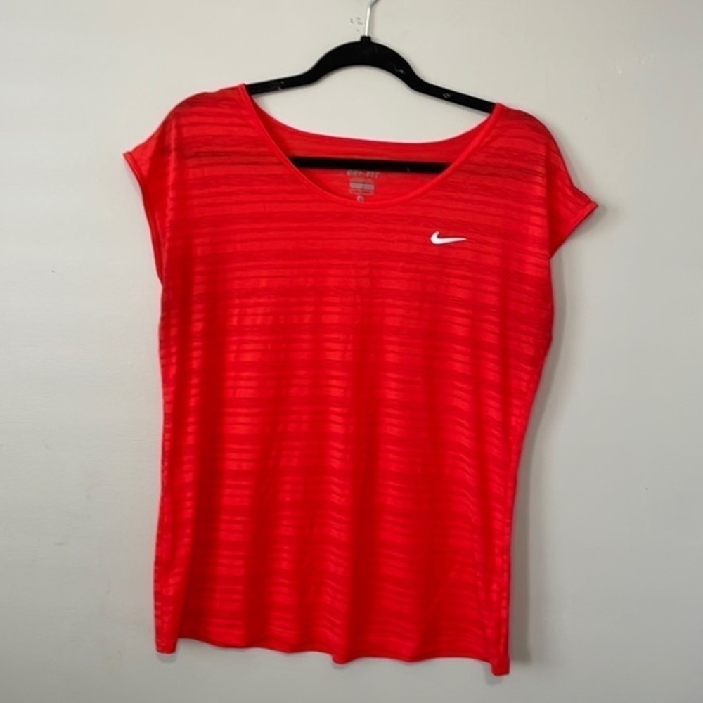 Nike Exercise Crimson Tee